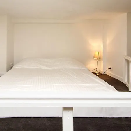 Nice Champs Elysees Studio * Parijs